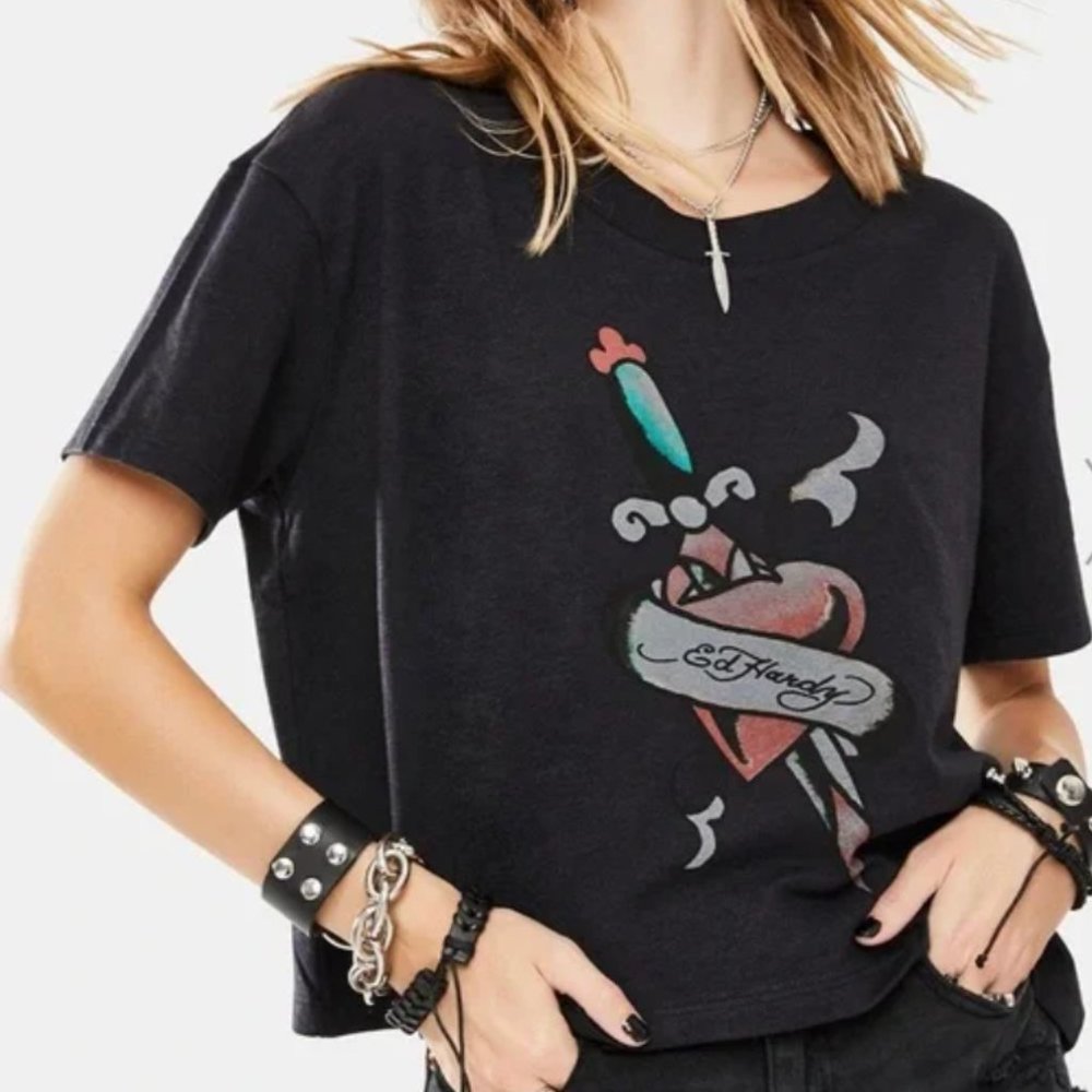 Ed Hardy Womens Dagger Heart Graphic Cropped Tee, L NWT